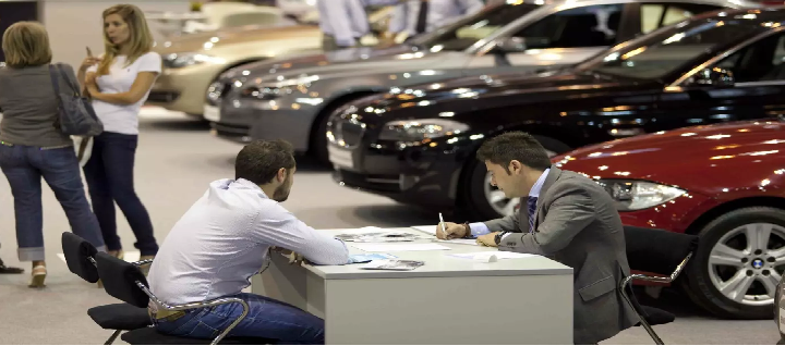 Las ventas de coches de más de diez años superarán este año en un 30% a las de nuevos